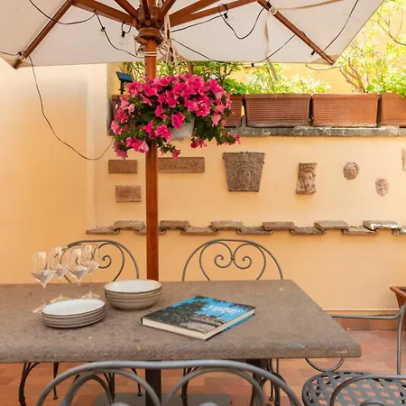 The Secret Terrace - Navona